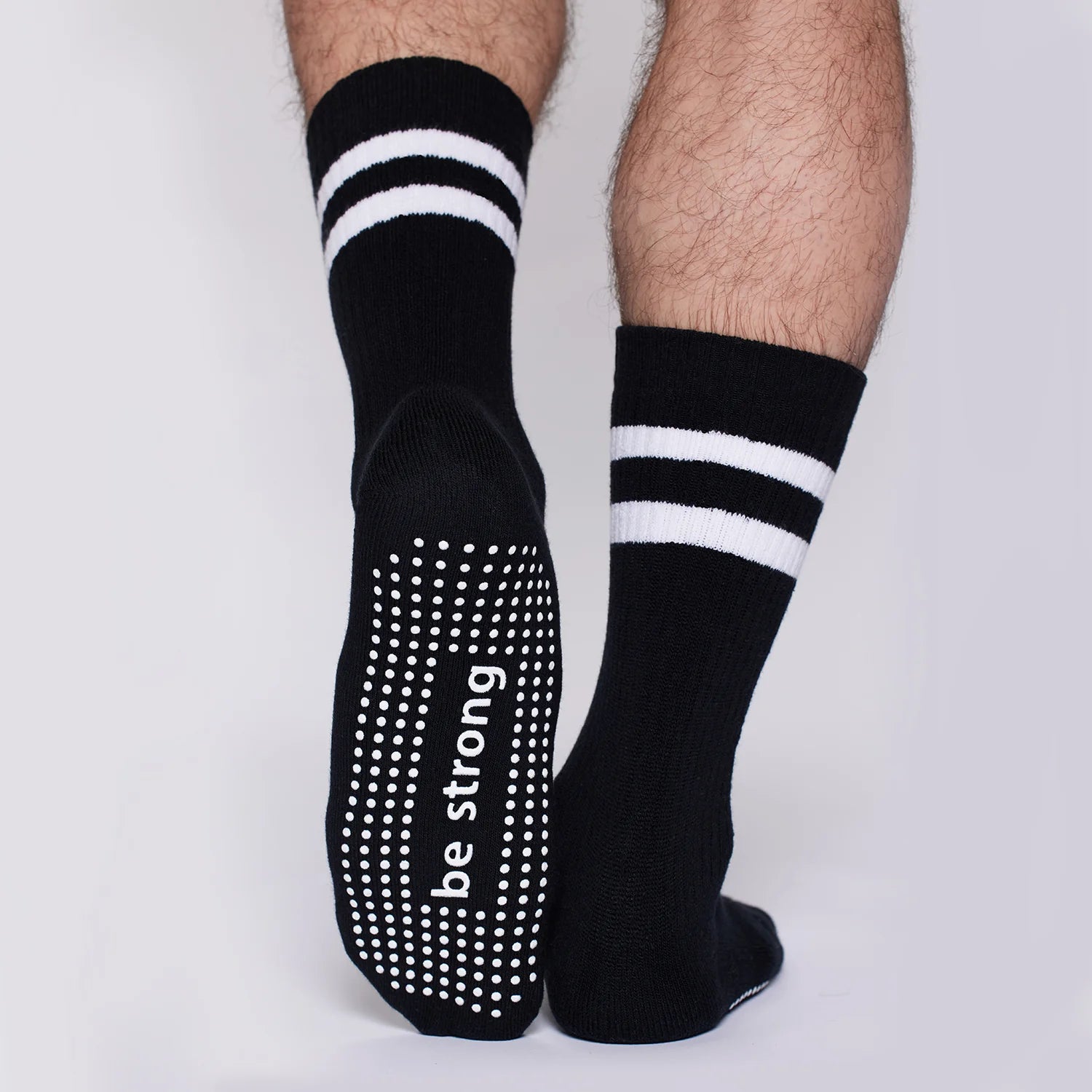 Be Strong Crew | Grip Socks | Large