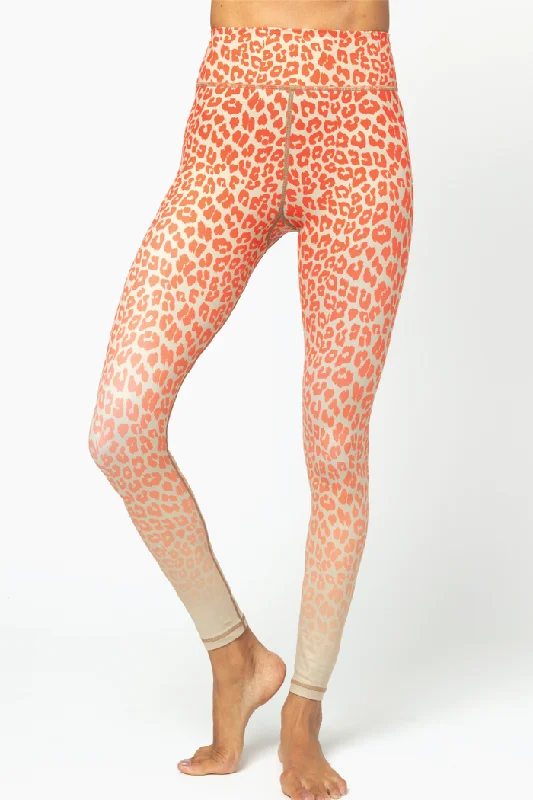 Sangria Sand Leopard Ombre 7/8 Tights