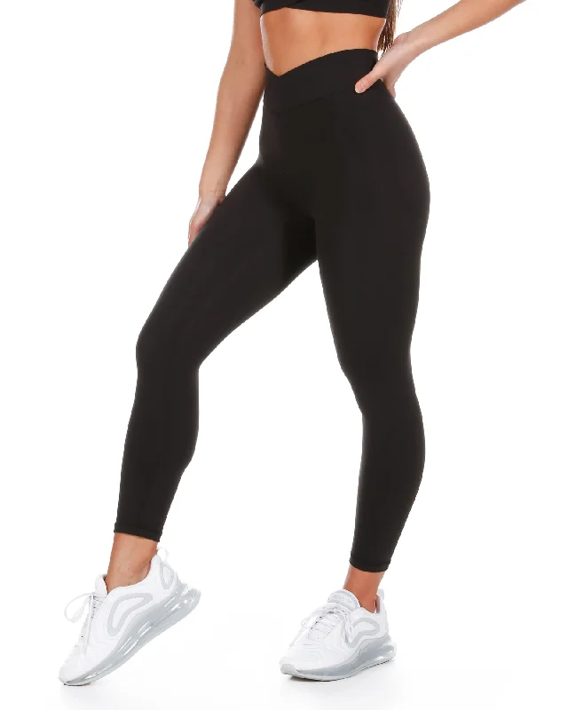 7/8 Cross Over Leggings - Black